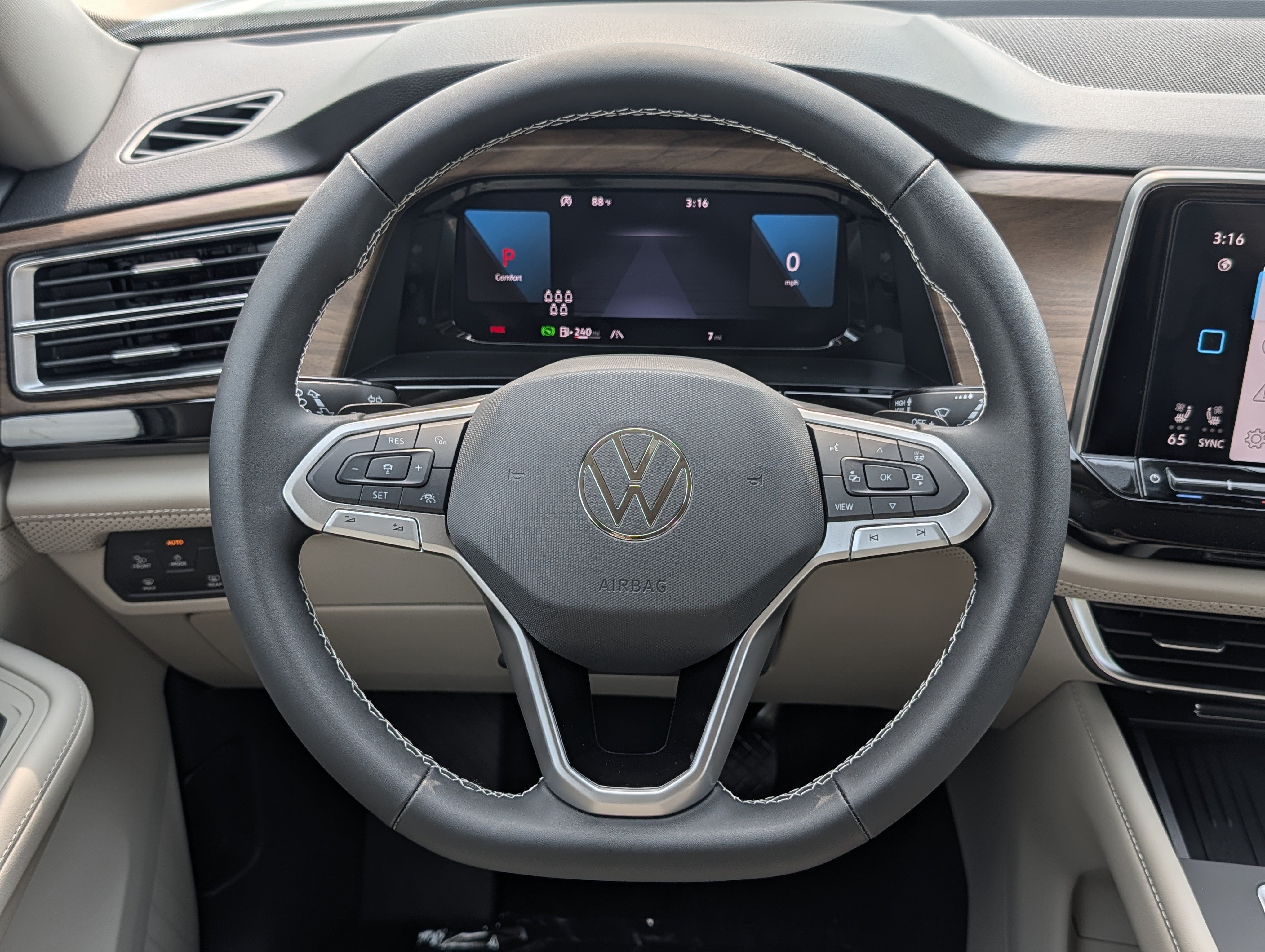 New 2026 Volkswagen Atlas SE AWD/4WD image 8