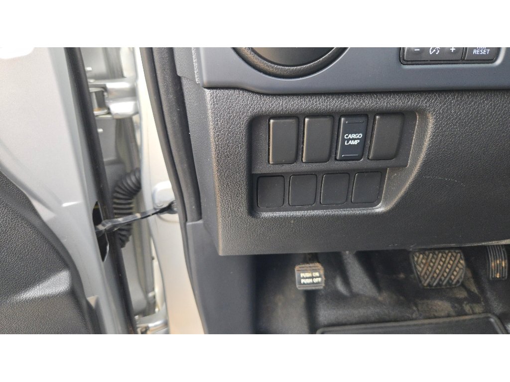 Used 2018 Nissan Titan S w/ S Utility Package AWD/4WD image 21