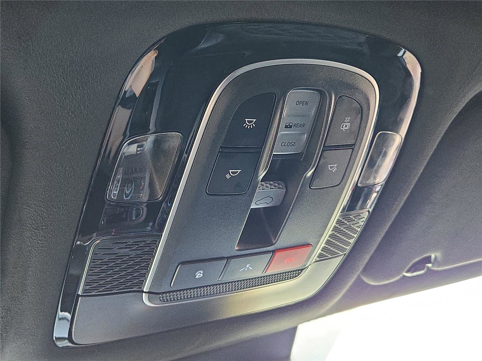 Used 2022 Hyundai Palisade Calligraphy image 33