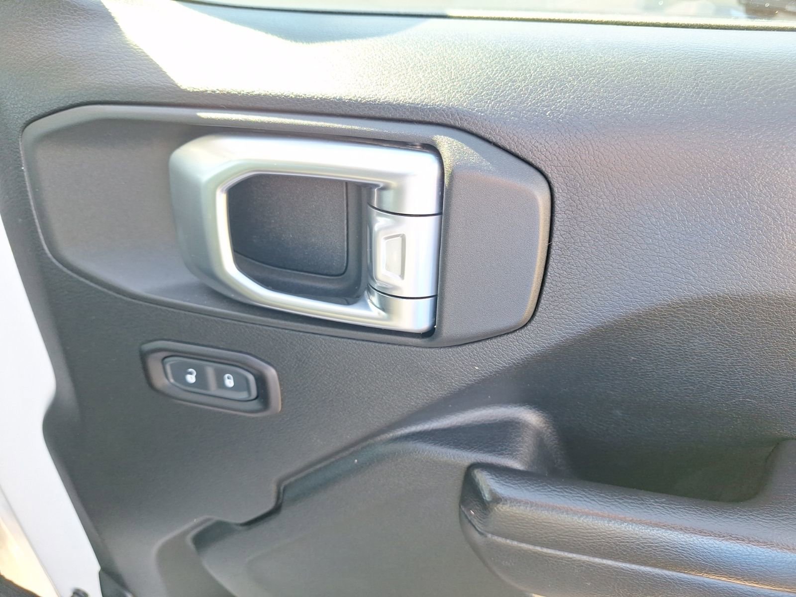 Used 2020 Jeep Gladiator Sport w/ Quick Order Package 24S image 37