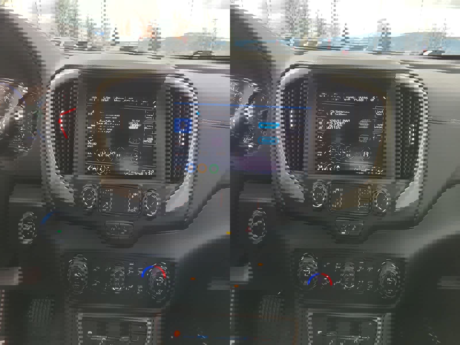 Used 2023 GMC Terrain Denali w/ Denali Premium Package image 24