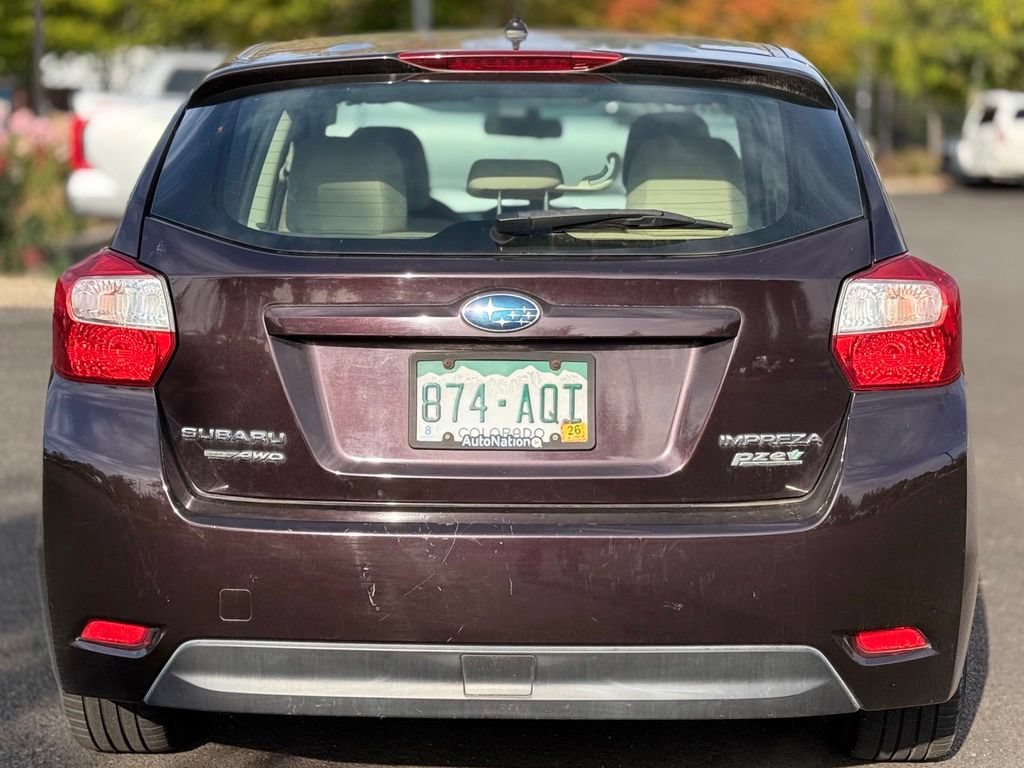 Used 2012 Subaru Impreza 2.0i Premium w/ All-Weather Pkg AWD/4WD image 4