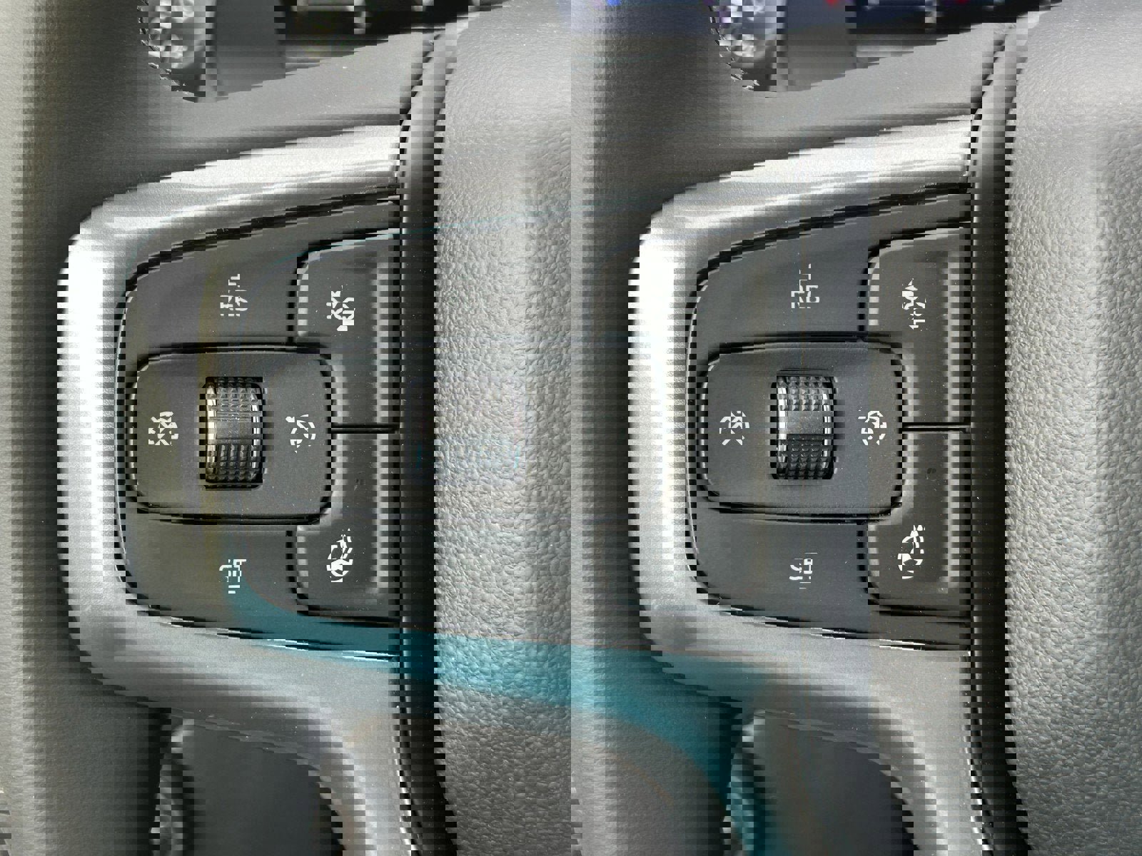 New 2025 Chevrolet Silverado 1500 RST image 31