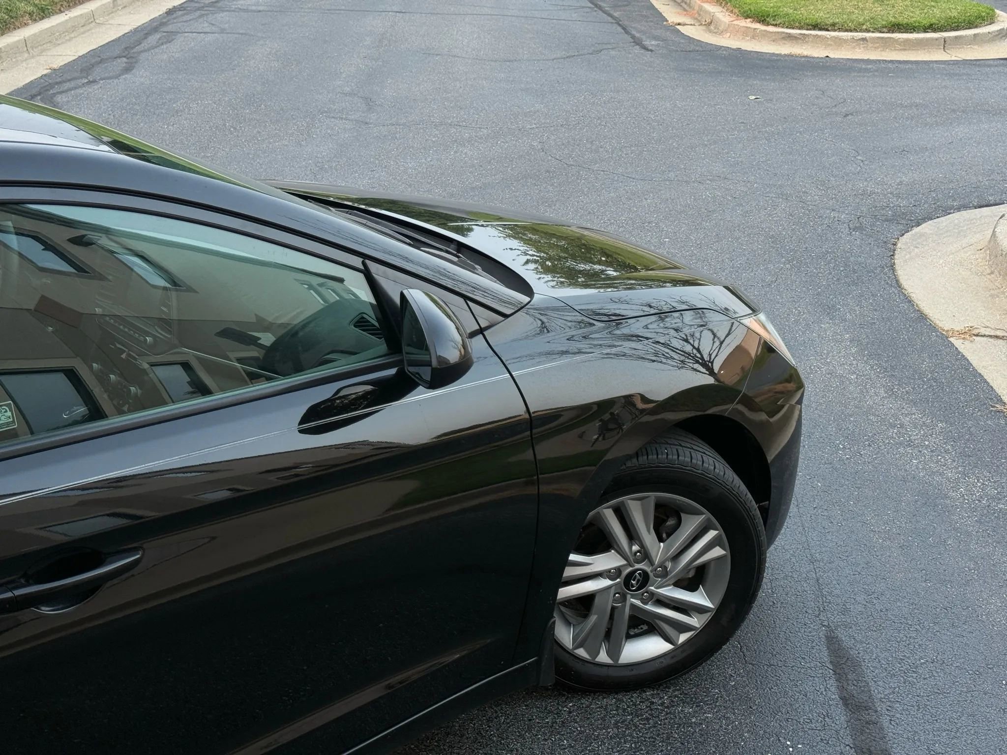 Used 2020 Hyundai Elantra SEL w/ Winter Weather Package image 5