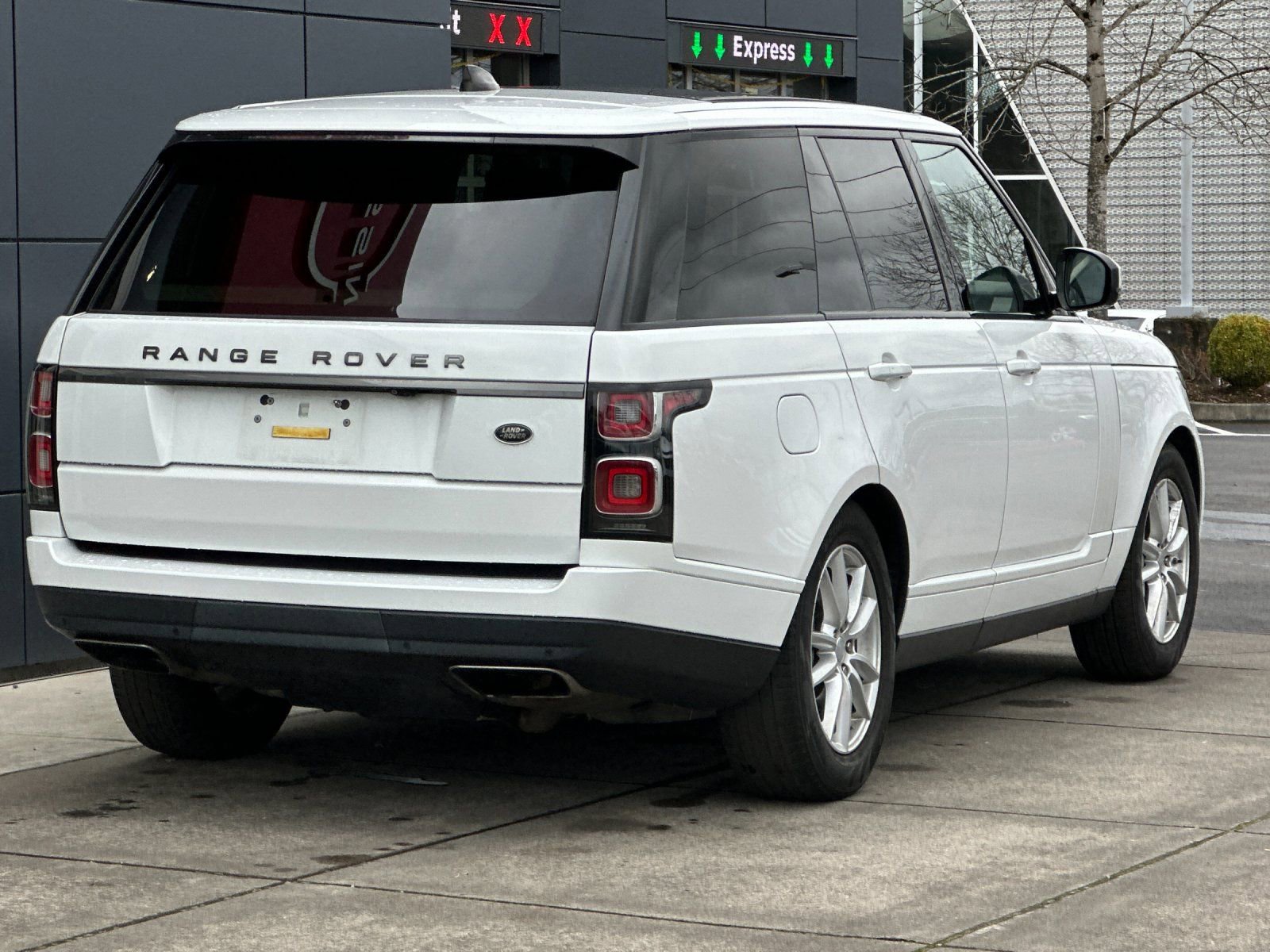 Used 2020 Land Rover Range Rover AWD/4WD image 3