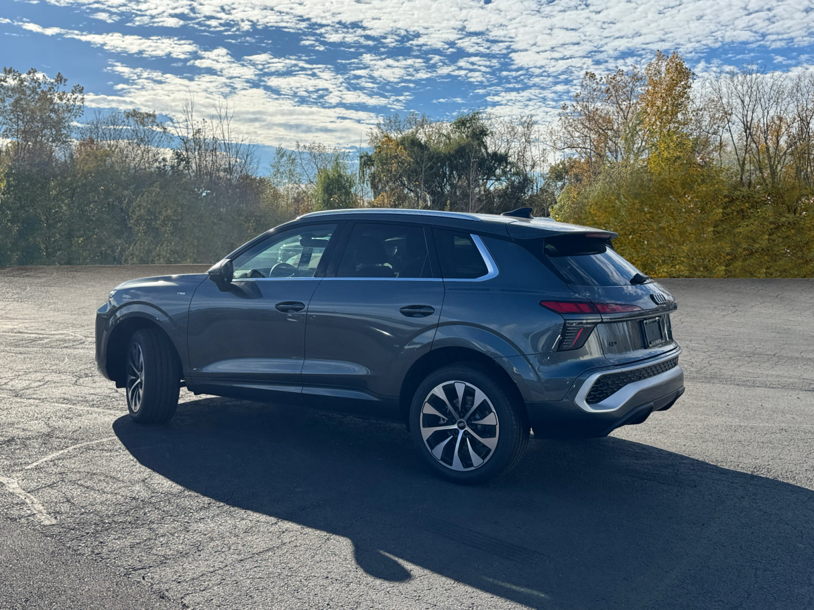 New 2026 Audi Q3 quattro 2.0T AWD/4WD image 3