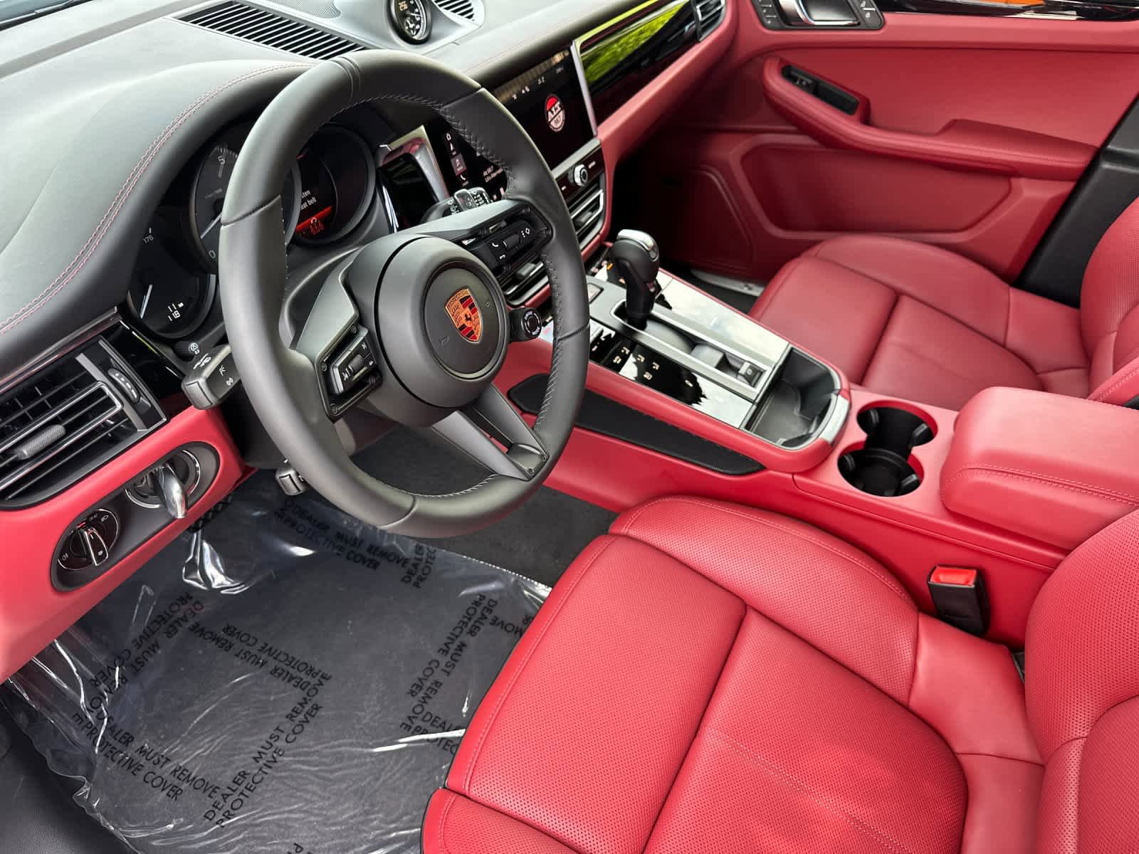 New 2026 Porsche Macan S AWD/4WD image 4