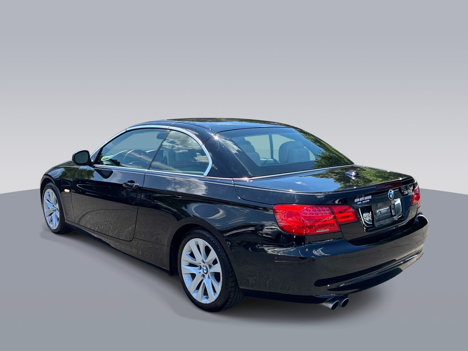 Used 2011 BMW 328i Convertible RWD image 24