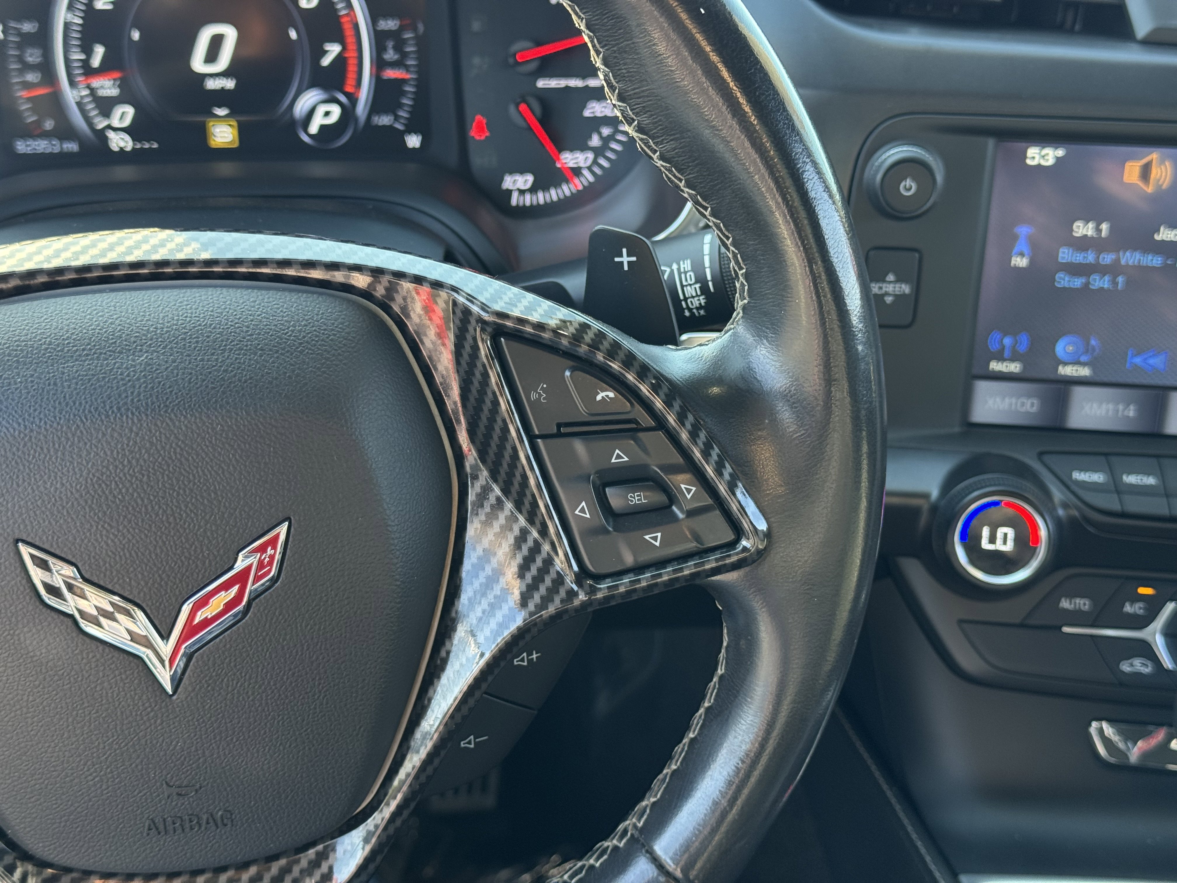 Used 2017 Chevrolet Corvette Stingray Coupe w/ 1LT RWD image 18