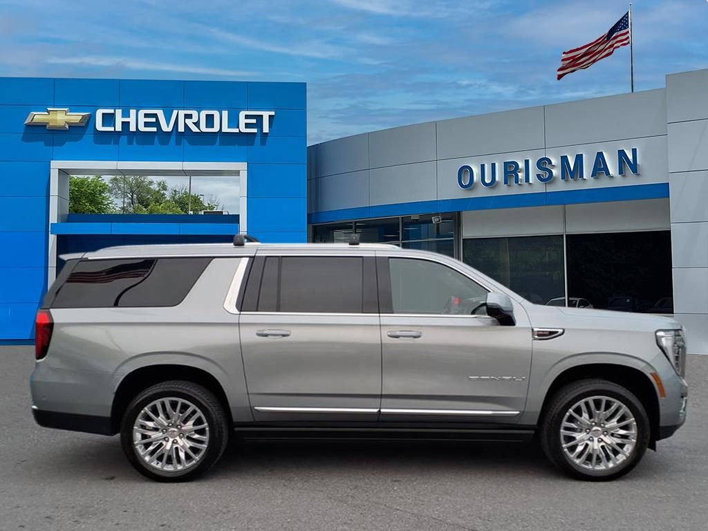 Certified 2025 GMC Yukon XL Denali w/ Sun & Power Step Package AWD/4WD image 2