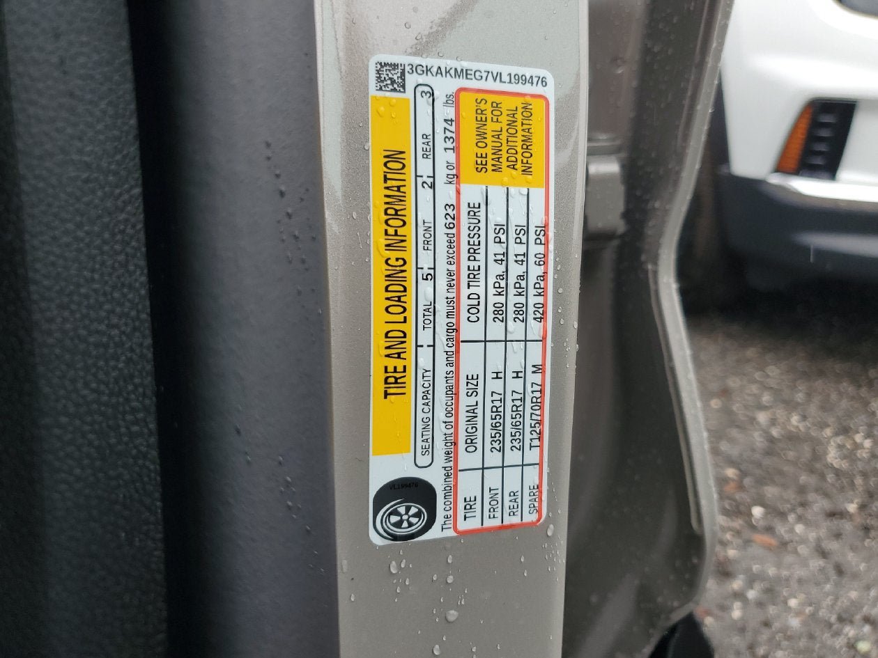 New 2027 GMC Terrain Elevation FWD image 31