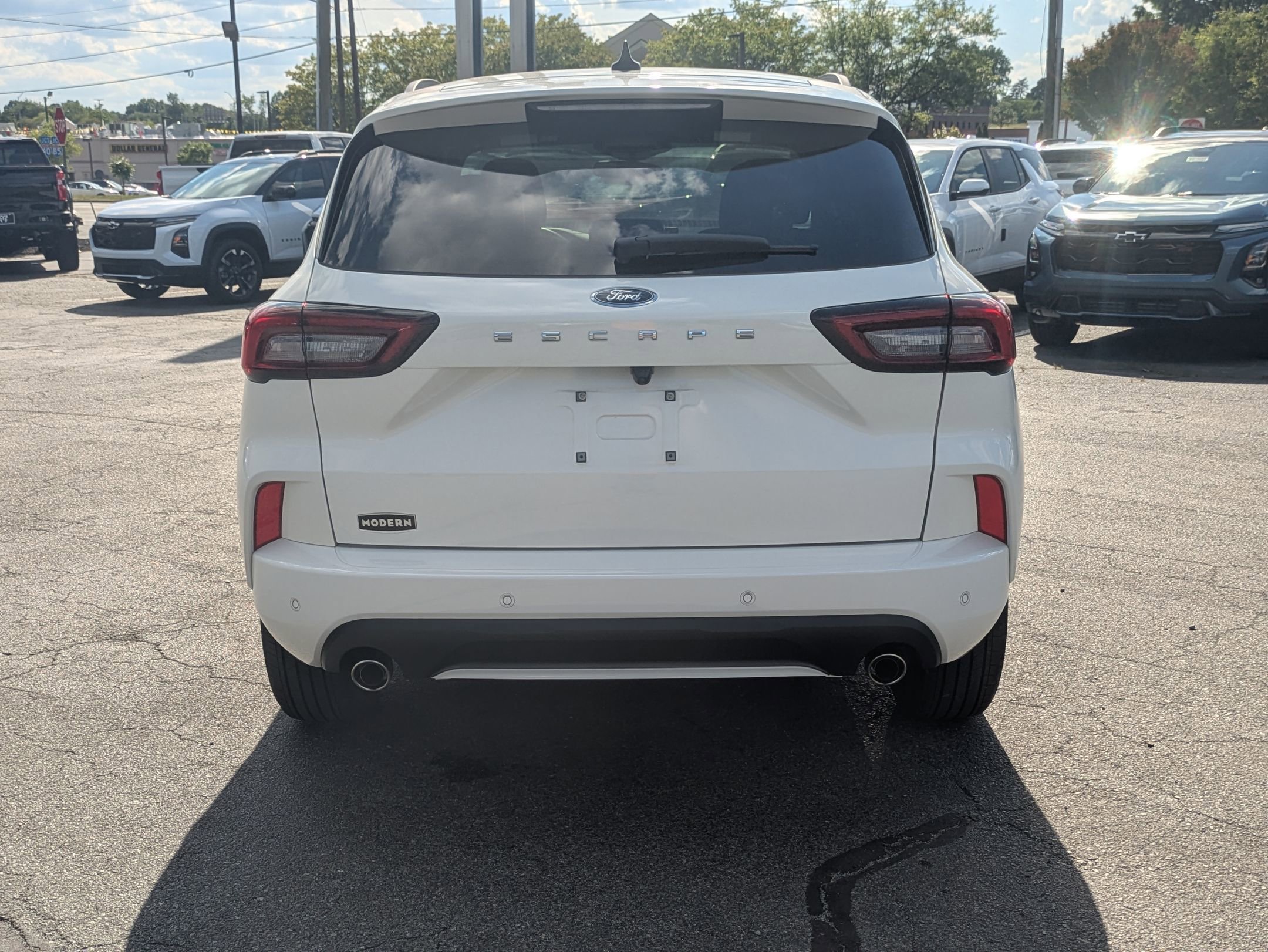 Used 2024 Ford Escape ST-Line w/ Tech Pack #1 FWD image 4