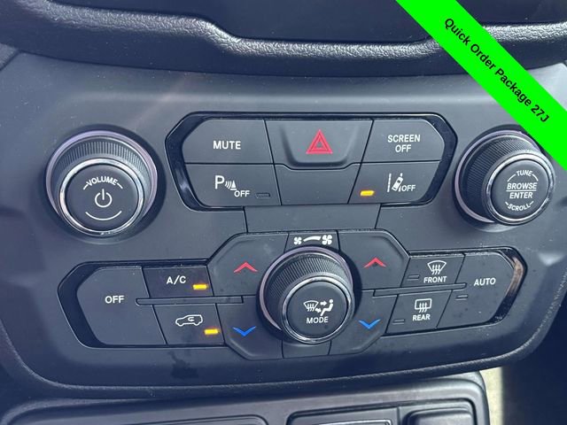 Used 2018 Jeep Renegade Latitude w/ Advanced Technology Group image 20