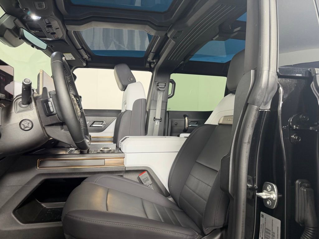 Used 2025 GMC Hummer EV 2X image 24