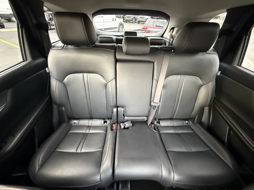 Used 2024 MAZDA CX-90 3.3 Turbo w/ Preferred Plus image 18