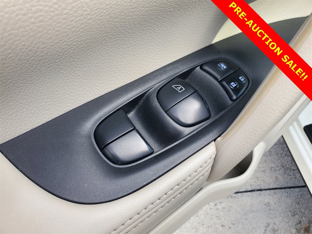 Used 2019 Nissan Rogue Sport SL w/ Premium Package image 20