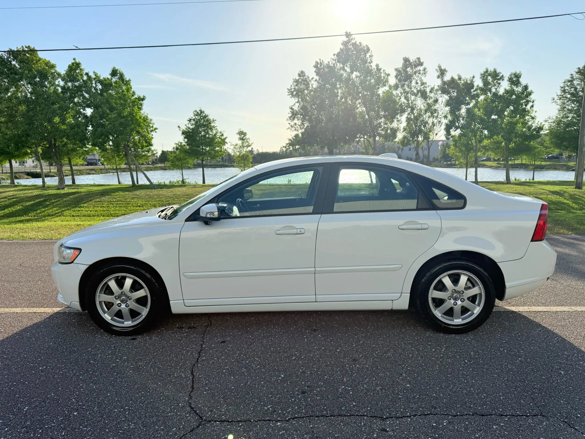 Used 2009 Volvo S40 2.4i image 4