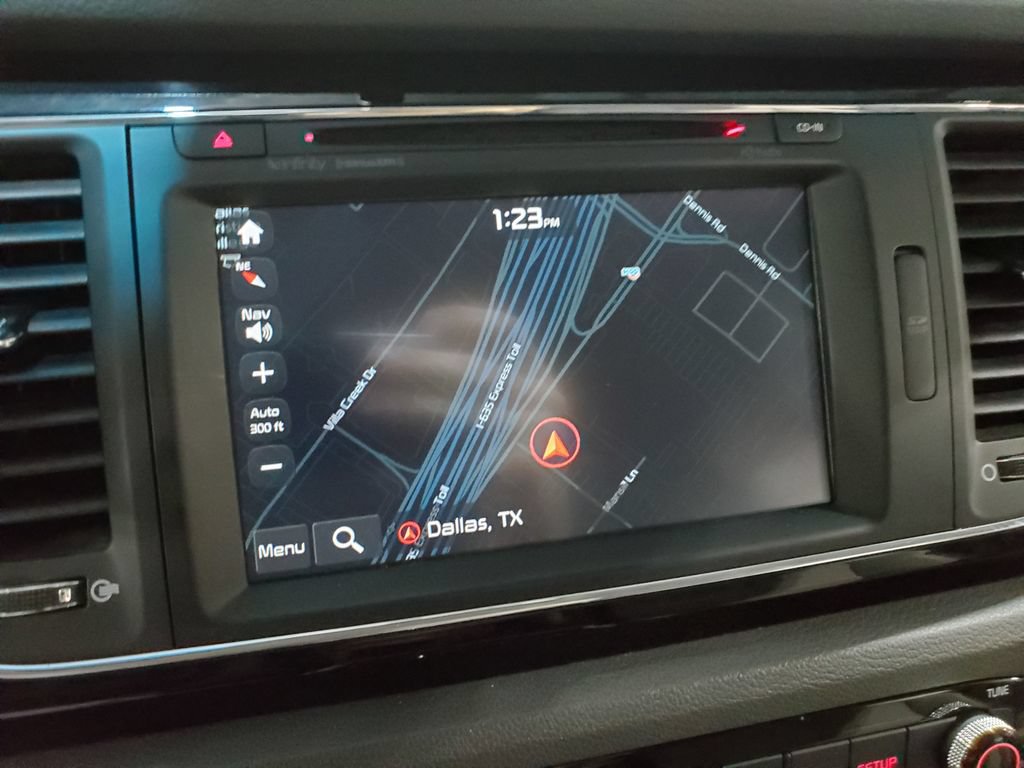 Used 2016 Kia Sedona SX FWD image 26
