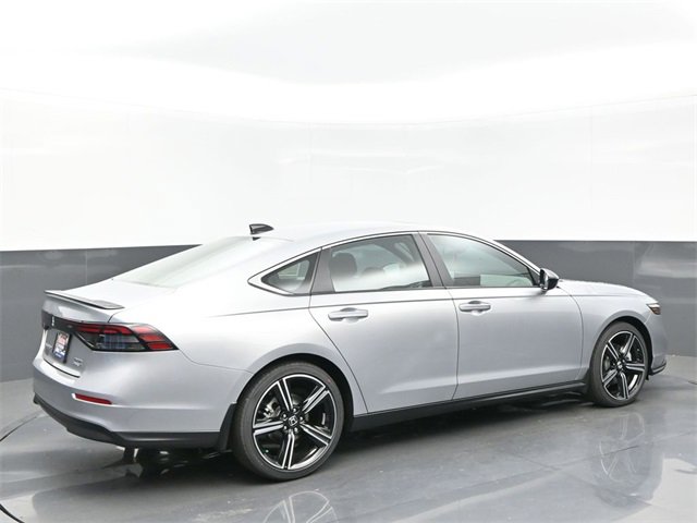 Certified 2025 Honda Accord Sport image 6