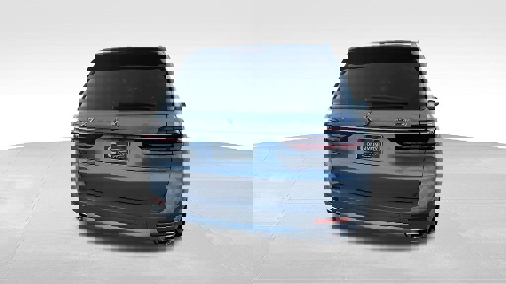 Used 2026 BMW X7 xDrive40i image 7