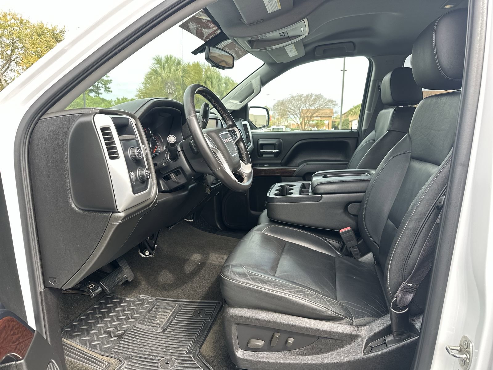 Used 2015 GMC Sierra 1500 SLE w/ SLE Value Package AWD/4WD image 16
