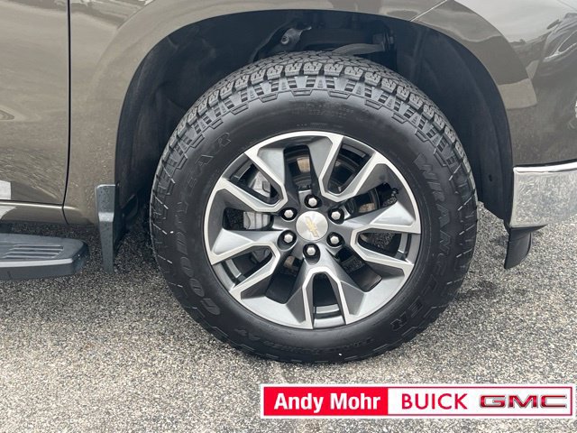 Used 2023 Chevrolet Silverado 1500 LT AWD/4WD image 21