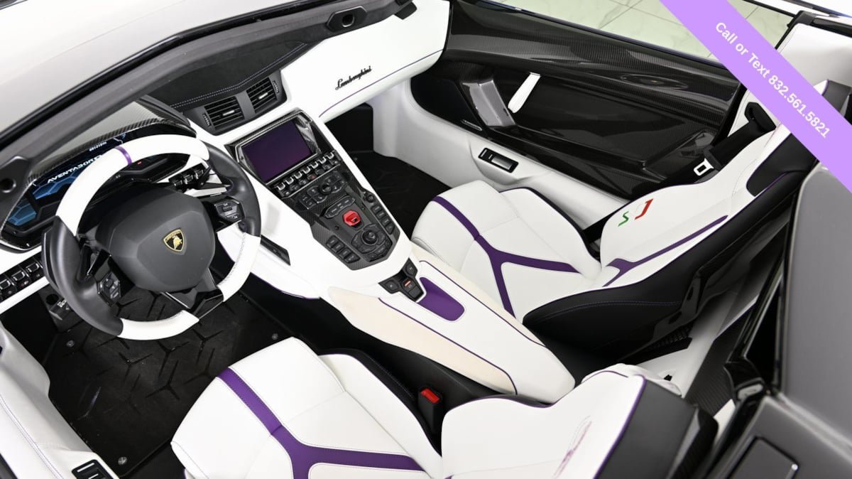 Used 2021 Lamborghini Aventador SVJ AWD/4WD image 32