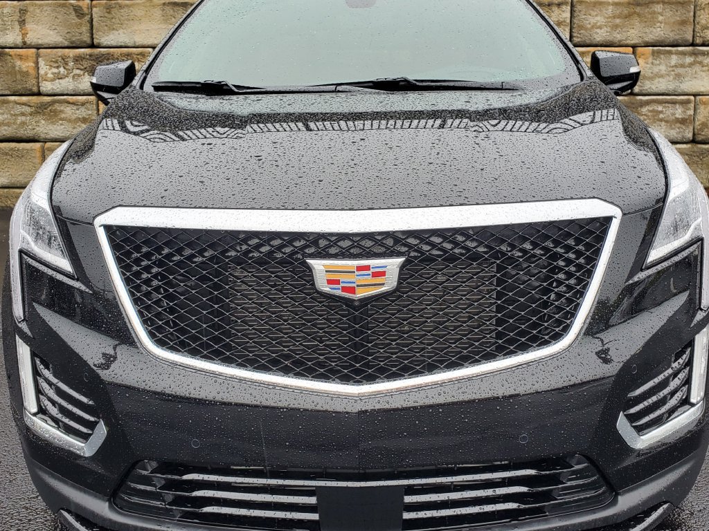 Certified 2026 Cadillac XT5 Sportv w/ LPO, Floor Liner Package AWD/4WD image 9