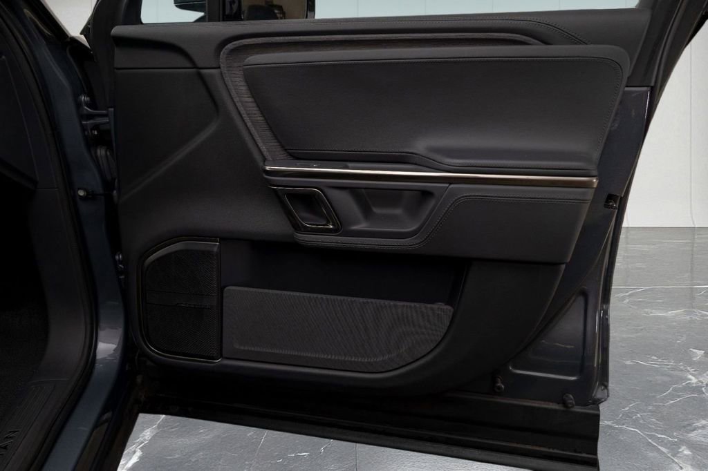 Used 2022 Rivian R1T Adventure image 22