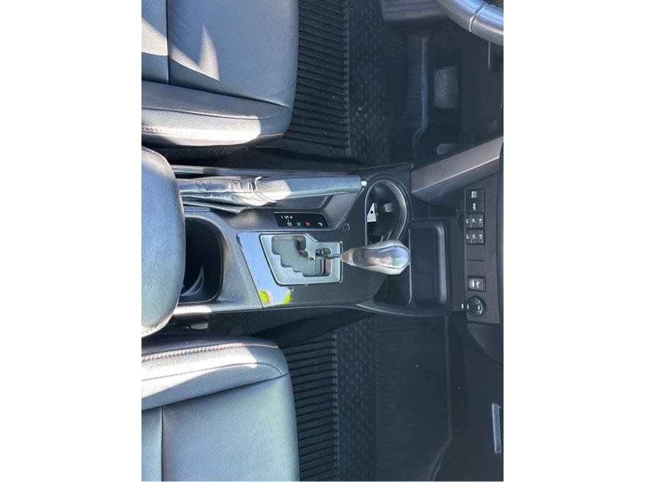 Used 2018 Toyota RAV4 SE w/ Power Extra Value Package image 18