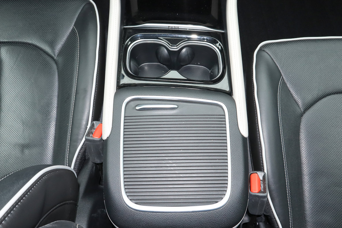 Used 2023 Chrysler Pacifica Limited image 23