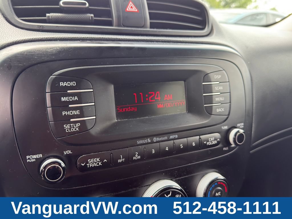 Used 2016 Kia Soul FWD image 15