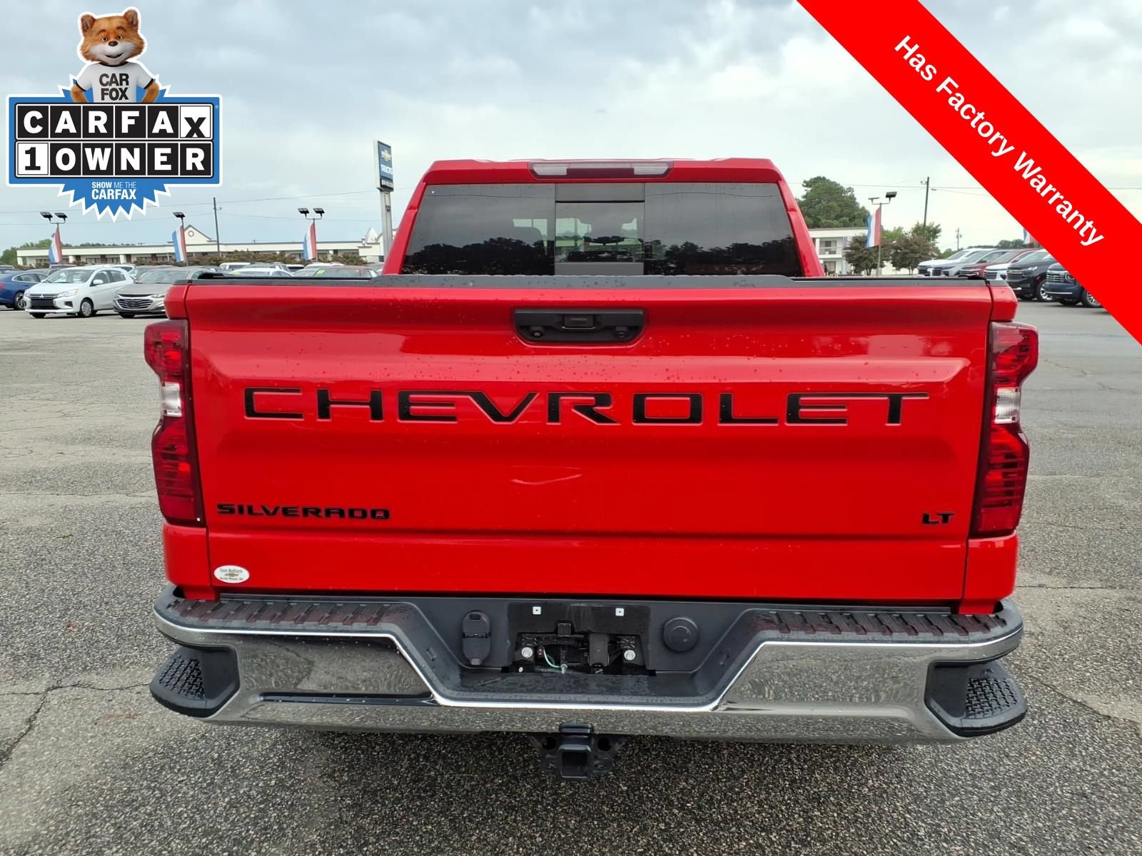 Used 2022 Chevrolet Silverado 1500 LT w/ Convenience Package II AWD/4WD image 4