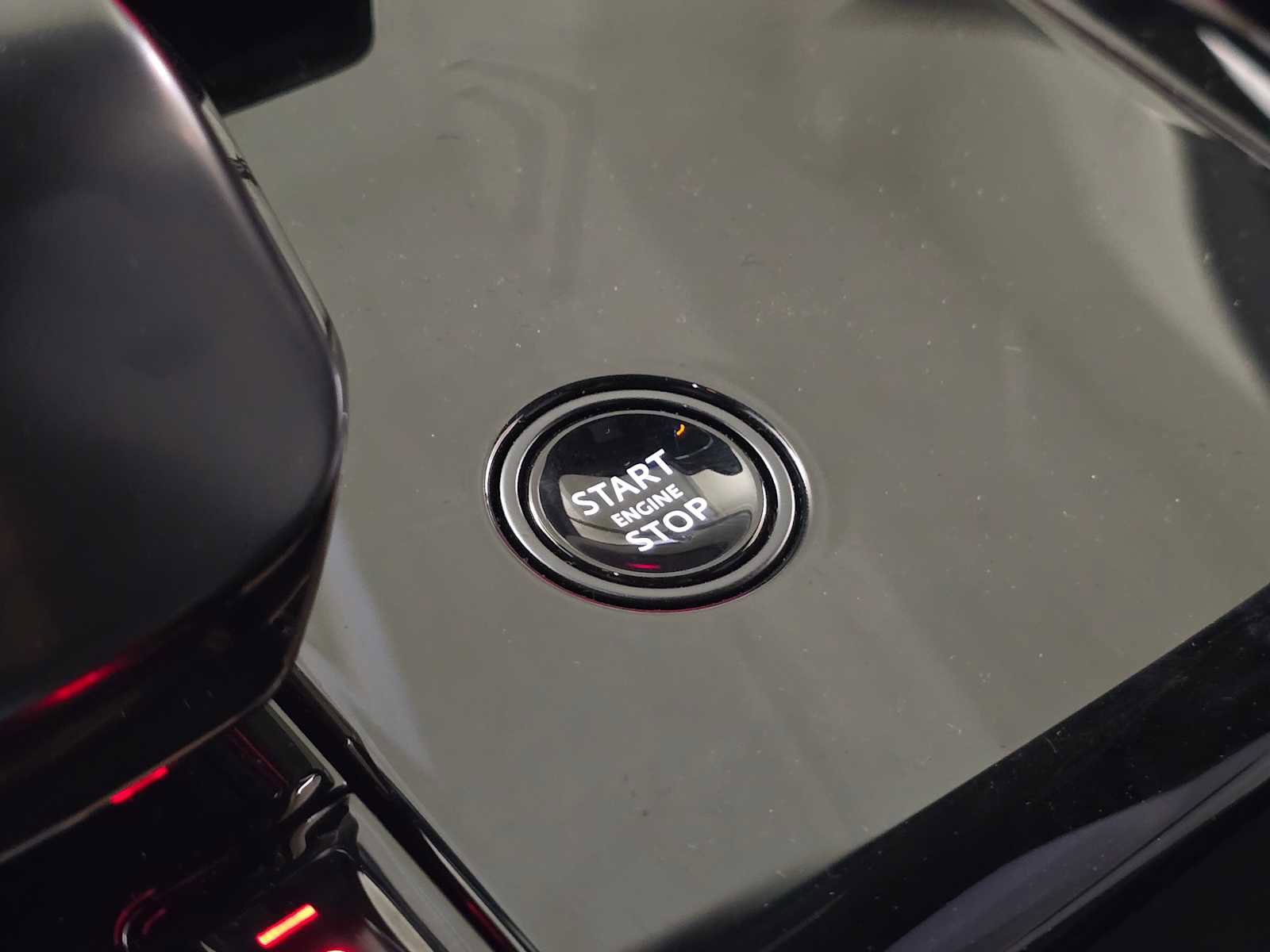 New 2025 Land Rover Range Rover Sport SV Edition Two image 30