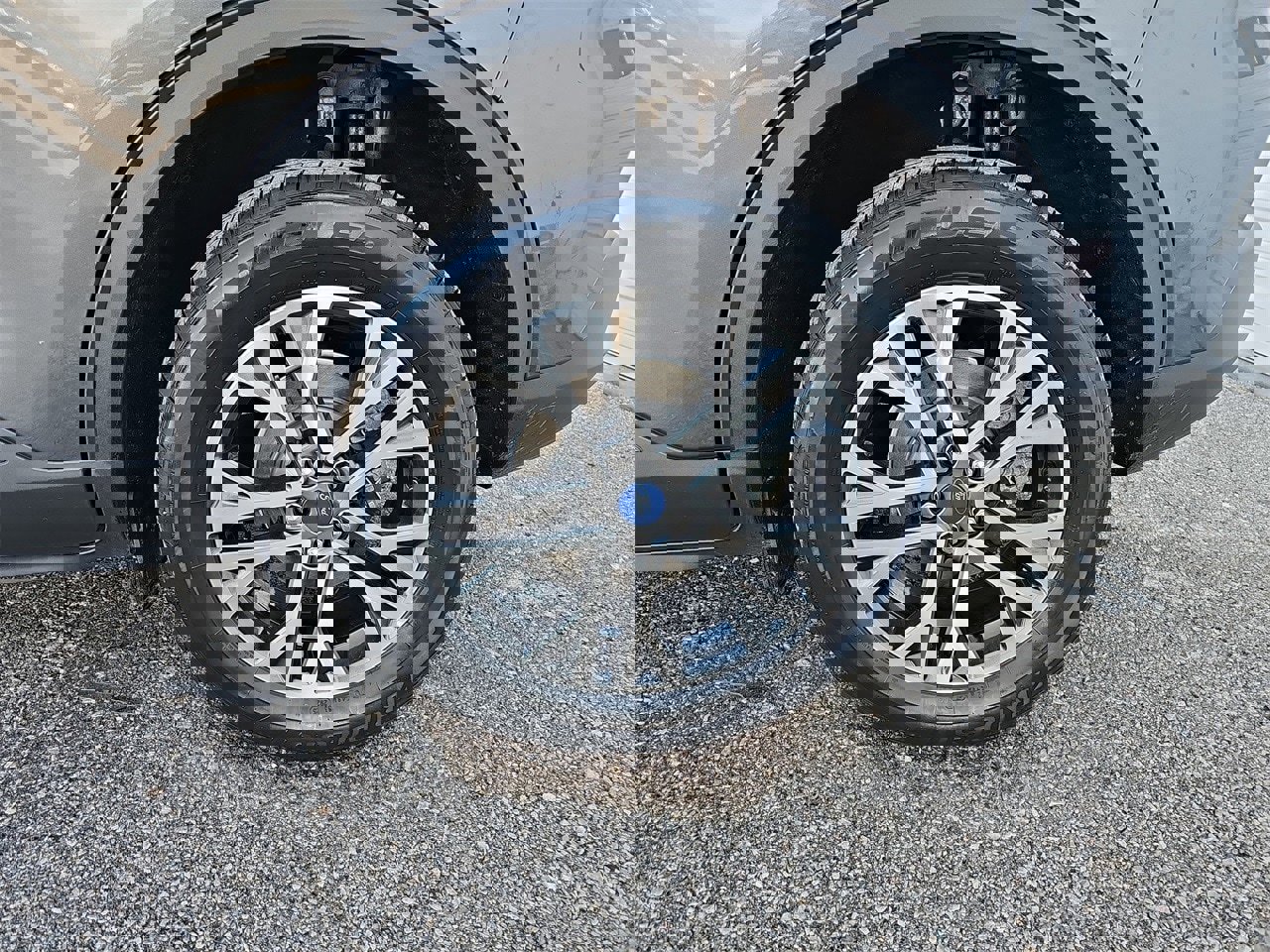 Used 2020 Ford Escape SEL image 32