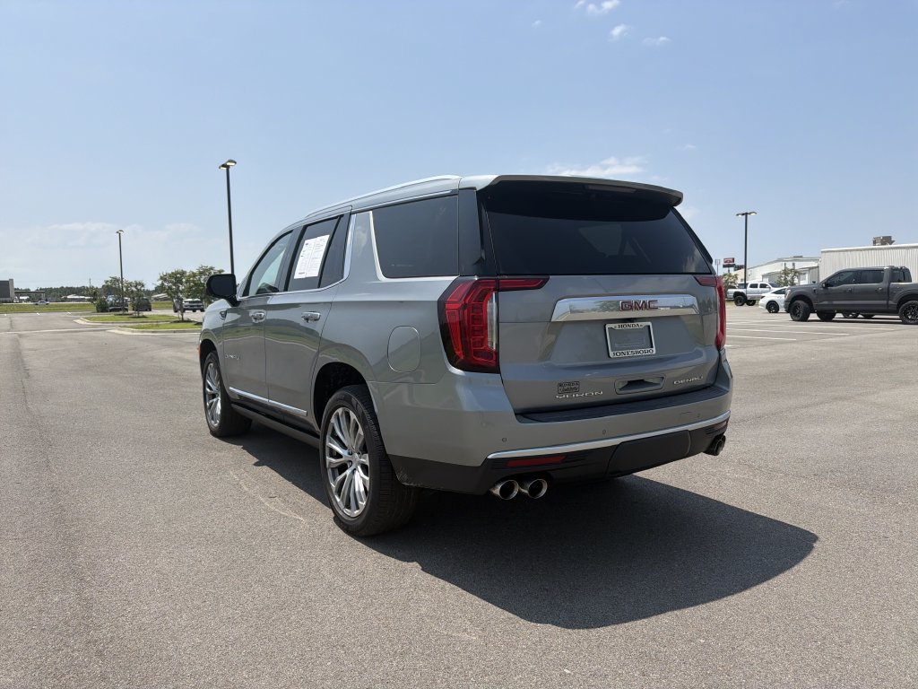 Used 2023 GMC Yukon Denali RWD image 3
