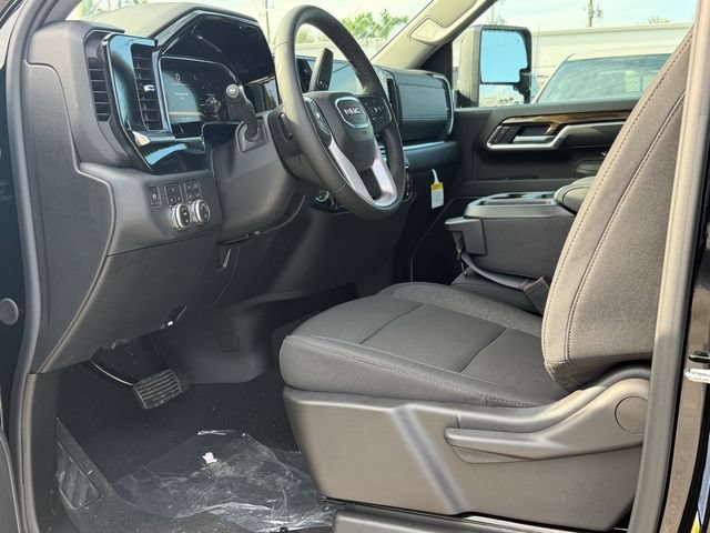 New 2026 GMC Sierra 2500 SLE AWD/4WD image 13