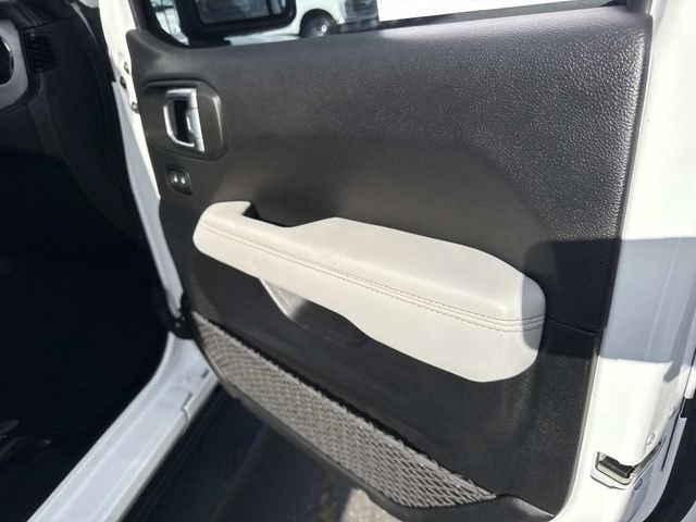 Used 2021 Jeep Wrangler Unlimited Sahara image 34