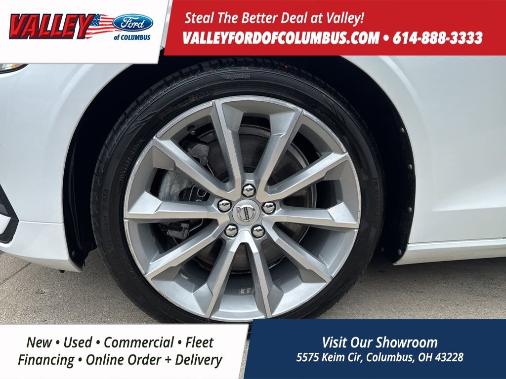 Used 2021 Volvo S60 T6 Momentum image 31