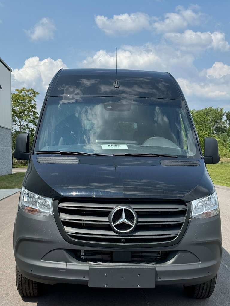 New 2024 Mercedes-Benz Sprinter 2500 image 4