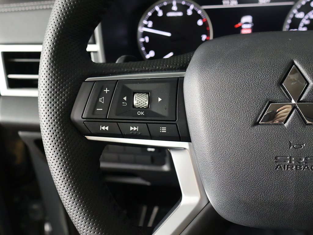 New 2026 Mitsubishi Outlander SE AWD/4WD image 44