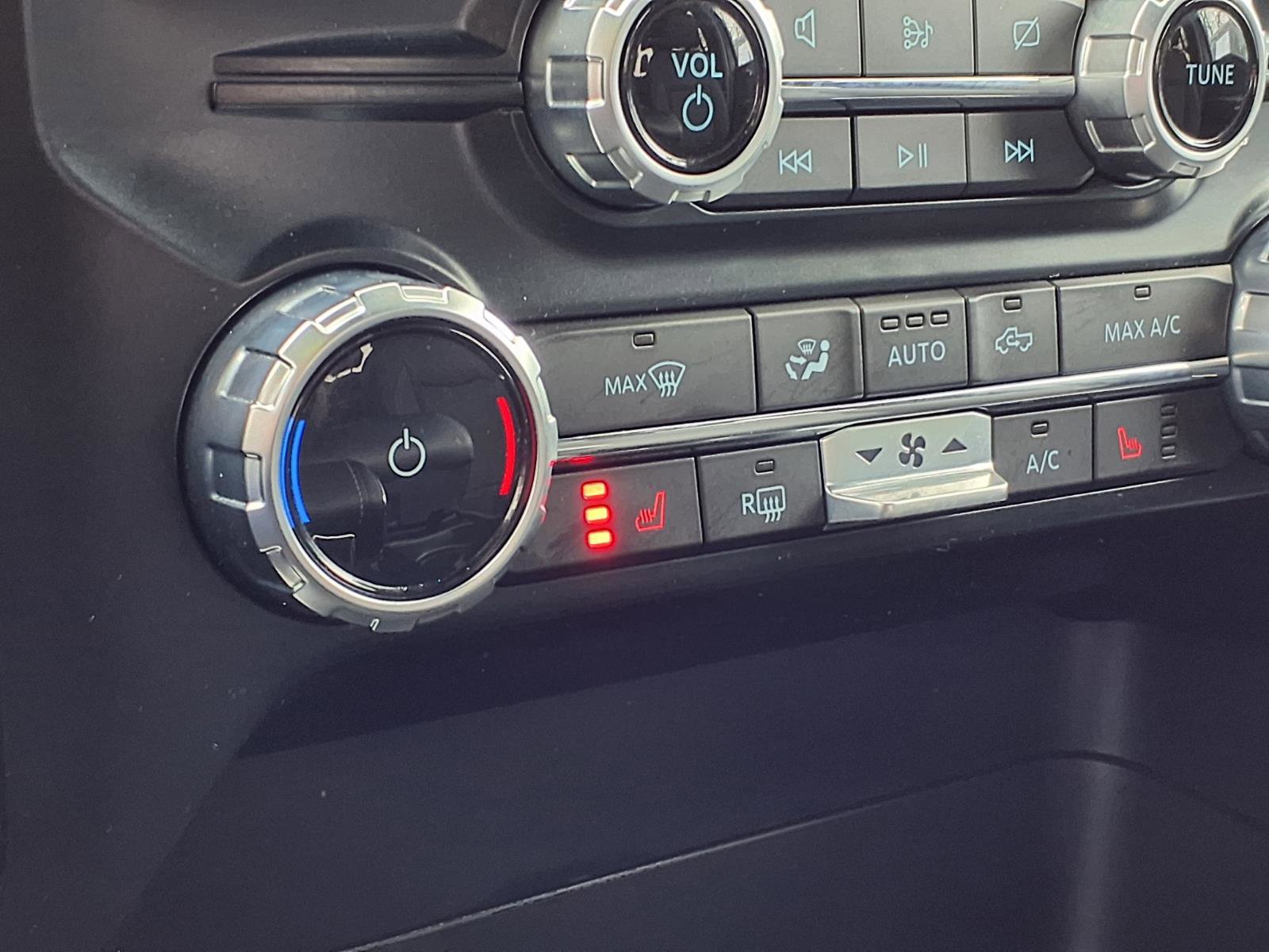 Used 2023 Ford F150 XLT w/ Equipment Group 302A High image 5