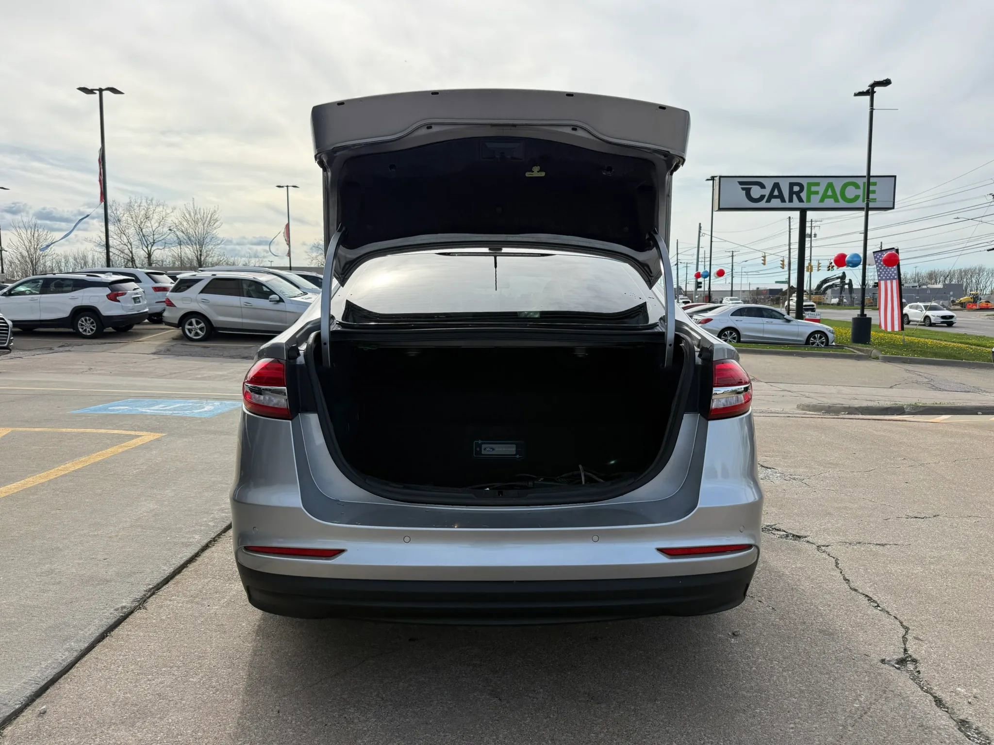 Used 2020 Ford Fusion Energi Titanium FWD image 13