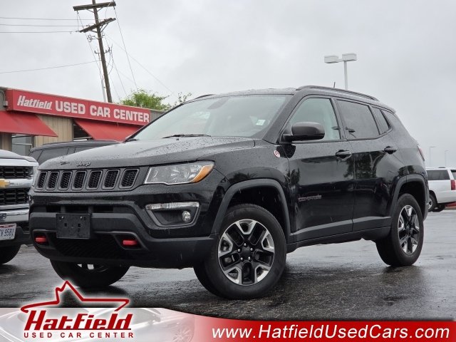 Used 2018 Jeep Compass Trailhawk w/ Cold Weather Group AWD/4WD image 1