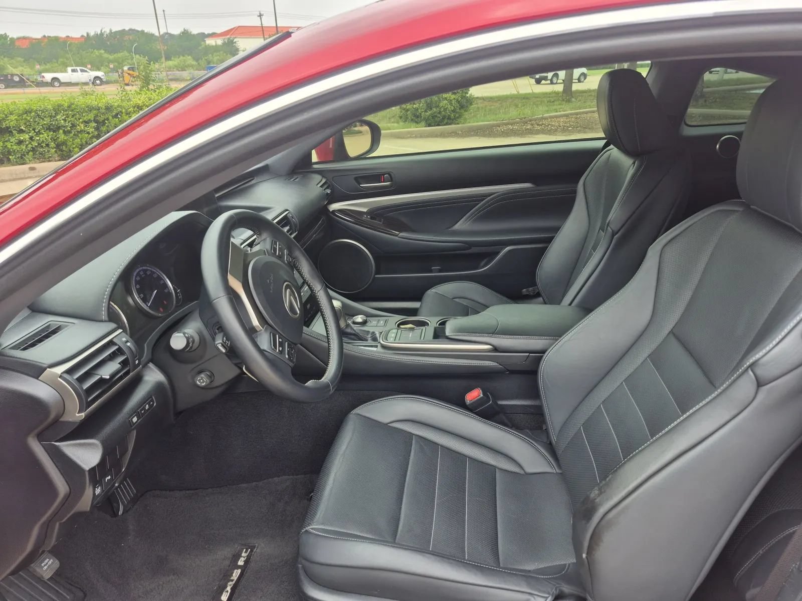Used 2015 Lexus RC 350 w/ Luxury Package RWD image 15