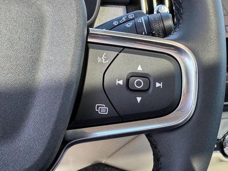 New 2026 Volvo XC40 B4 Plus w/ Climate Package image 12