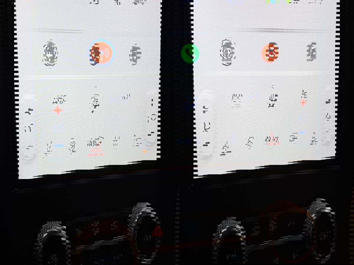 Used 2022 Ford Edge SEL image 23