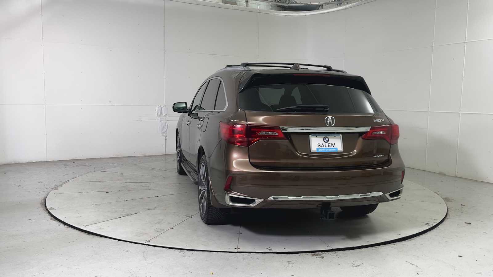 Used 2019 Acura MDX w/ Advance & Entertainment video 2