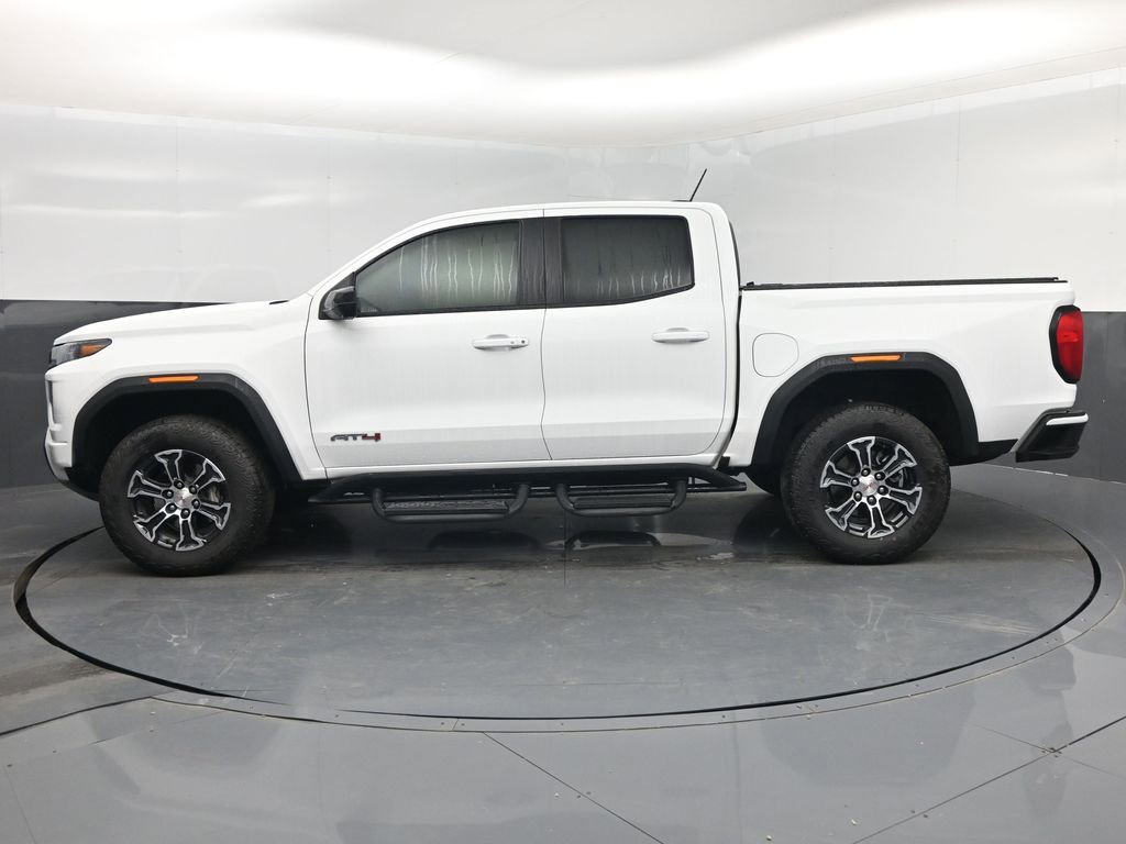 Used 2025 GMC Canyon AT4 w/ Technology Plus Package AWD/4WD image 10