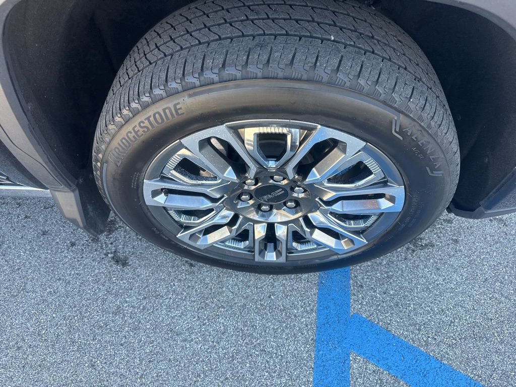 Used 2024 GMC Sierra 1500 Denali Ultimate image 10